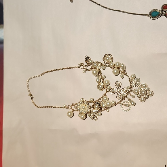 6pc Necklace Bundle A - Picture 6 of 7